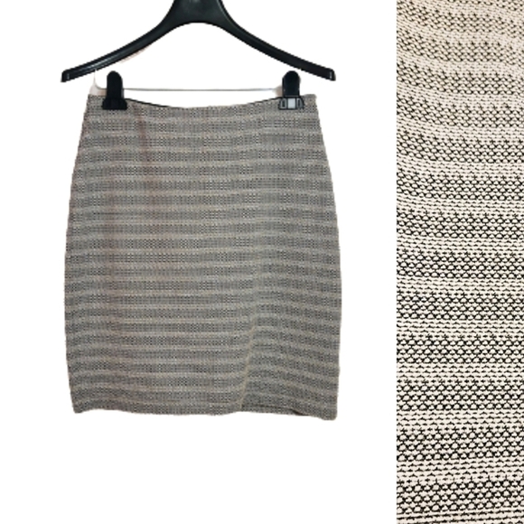 LOFT Linear Pattern Knit Pencil Skirt Black Cream X Small - Picture 1 of 11